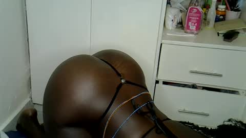 Blackmela online show from 02/10/26, 11:25