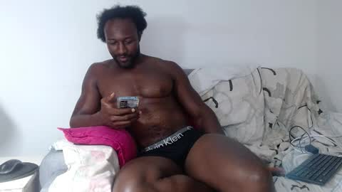 Twtter 1MikeBeckford            Onlyfns beckfordmike online show from 02/07/26, 05:11