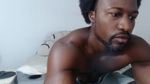 Twtter 1MikeBeckford            Onlyfns beckfordmike online show from 02/10/26, 06:56