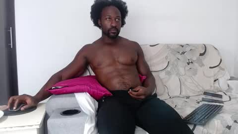 Twtter 1MikeBeckford            Onlyfns beckfordmike online show from 02/24/26, 02:59