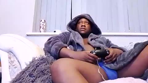 blacknwhitexxxx online show from 05/18/26, 01:13