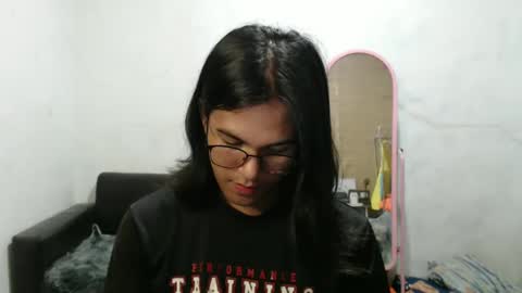 Ellez online show from 12/14/24, 06:41