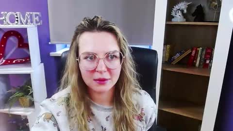 Z O E Y online show from 01/05/26, 05:27