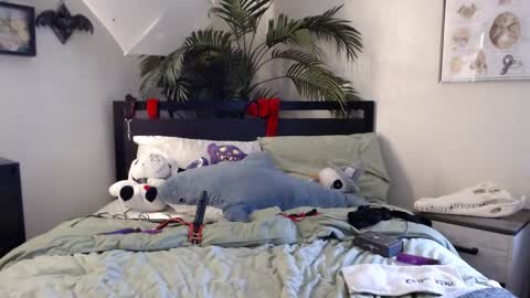 Snapshot of blackrxse chatting on 01/07/25, 11:03 Roselina online show from 01/07/25, 11:03