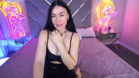 Snapshot of blacksilkqueen chatting on 11/21/25, 08:46 blacksilkqueen online show from 11/21/25, 08:46