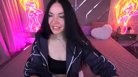 Snapshot of blacksilkqueen chatting on 11/26/25, 02:07 blacksilkqueen online show from 11/26/25, 02:07