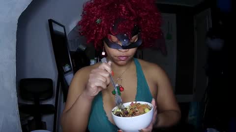 Queen Siren online show from 12/14/24, 04:12