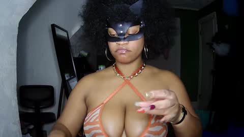 Queen Siren online show from 12/17/24, 02:12