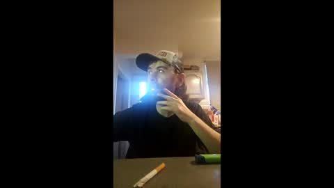 Snapshot of blackvswhite2022 chatting on 12/19/25, 08:21 blackvswhite2022 online show from 12/19/25, 08:21