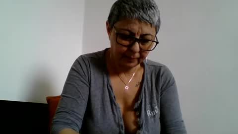 Snapshot of blackwidow05 chatting on 03/12/25, 08:41 Black Widow online show from 03/12/25, 08:41