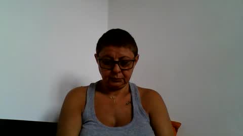 Snapshot of blackwidow05 chatting on 09/18/25, 08:49 Black Widow online show from 09/18/25, 08:49