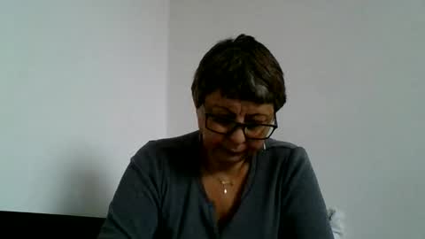 Snapshot of blackwidow05 chatting on 11/10/25, 08:57 Black Widow online show from 11/10/25, 08:57