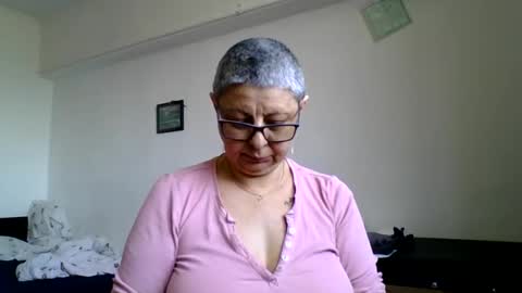 Snapshot of blackwidow05 chatting on 04/16/26, 09:54 Black Widow online show from 04/16/26, 09:54