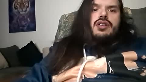 Black wolf online show from 02/15/25, 05:41