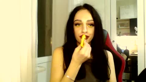 Ivy online show from 03/05/25, 11:05