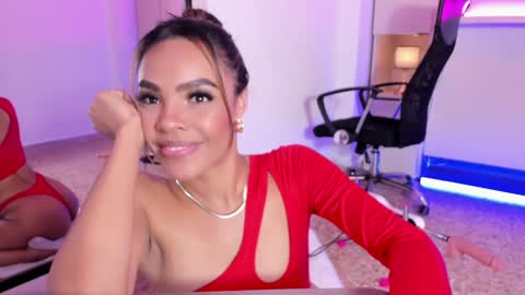 Snapshot of blackywhiite chatting on 01/09/25, 07:21 GRACE online show from 01/09/25, 07:21