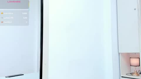 Snapshot of blackywhiite chatting on 10/23/25, 04:50 GRACE online show from 10/23/25, 04:50