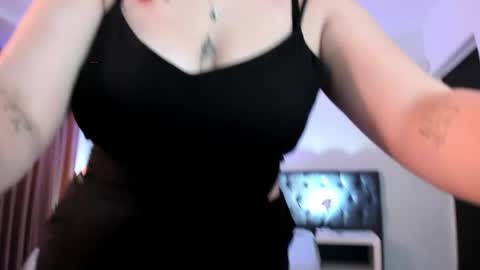 Snapshot of blair_red_ chatting on 04/20/26, 11:57 blair_red_ online show from 04/20/26, 11:57