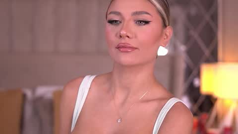 Snapshot of blairsanders chatting on 10/29/25, 07:04 BlairSanders online show from 10/29/25, 07:04