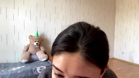 Mila online show from 03/24/26, 06:18