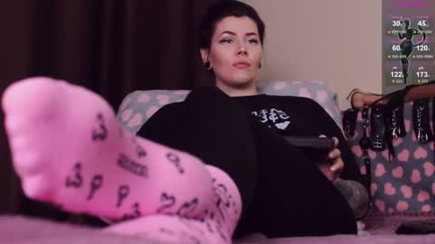 Snapshot of blake_luna chatting on 01/08/25, 04:22 Britney online show from 01/08/25, 04:22