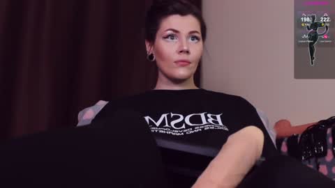 Snapshot of blake_luna chatting on 02/06/25, 04:36 Britney online show from 02/06/25, 04:36