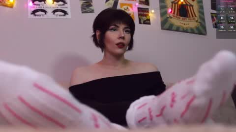 Britney online show from 04/19/26, 05:12