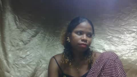 Snapshot of blanchmamy chatting on 12/14/25, 08:20 blanchmamy online show from 12/14/25, 08:20