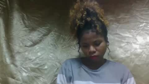 Snapshot of blanchmamy chatting on 12/16/25, 02:16 blanchmamy online show from 12/16/25, 02:16