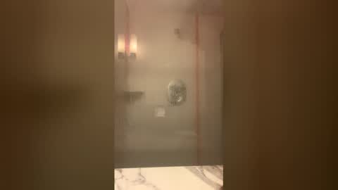 Snapshot of blancoo0102 chatting on 02/27/26, 02:17 blancoo0102 online show from 02/27/26, 02:17