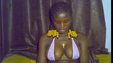 Snapshot of blaq_melanin chatting on 11/25/25, 01:38 nikky00 online show from 11/25/25, 01:38