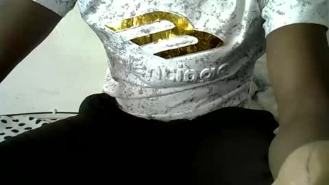 Black  brown online show from 10/12/25, 10:14