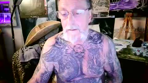 blindsurfer780299 online show from 07/04/26, 04:40