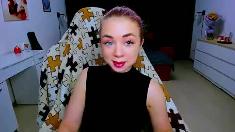 Nicole online show from 02/05/25, 03:20