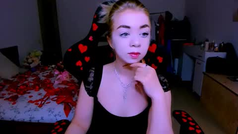 Nicole online show from 02/17/26, 04:31