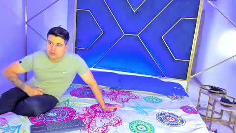 Snapshot of bllack_duchess chatting on 02/16/25, 12:43 Bllack duchess online show from 02/16/25, 12:43