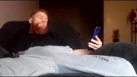 Snapshot of bllg3 chatting on 12/17/25, 08:48 bllg3 online show from 12/17/25, 08:48