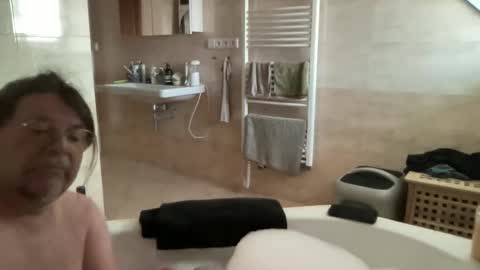 BlIdoL online show from 11/07/25, 08:03