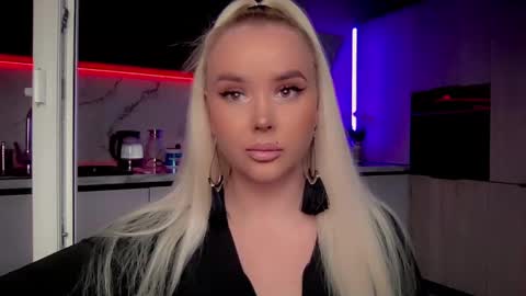 Lana online show from 12/26/24, 04:21