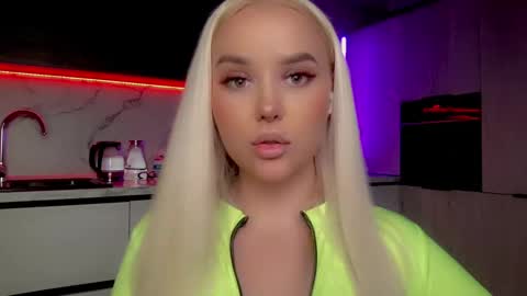 Lana online show from 01/19/25, 06:53