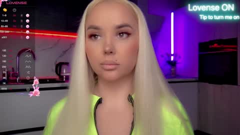 Lana online show from 01/22/25, 08:07