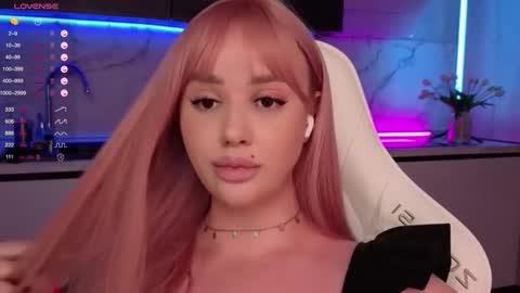 Lana online show from 09/20/25, 08:43