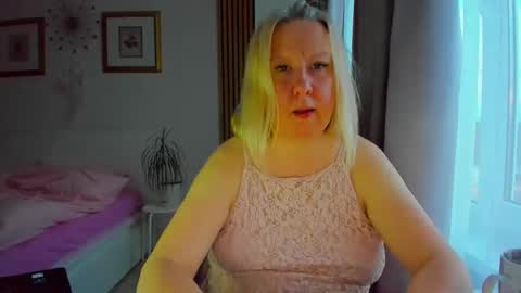 Nicole online show from 03/23/26, 04:44