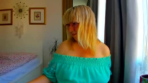 Nicole online show from 06/22/26, 03:58