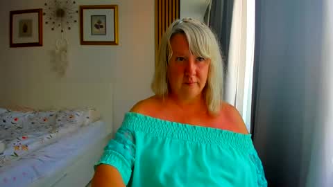 Nicole online show from 07/17/26, 05:18