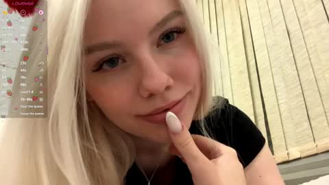 Aria  online show from 04/03/26, 11:14