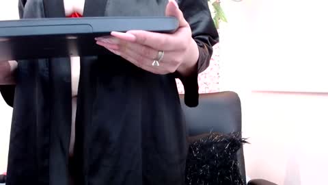 Snapshot of blonde_squirt_ chatting on 02/02/25, 07:30 blonde_squirt_ online show from 02/02/25, 07:30