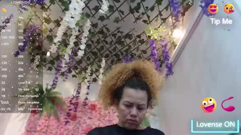 blonde_squirt_ online show from 01/16/26, 10:41