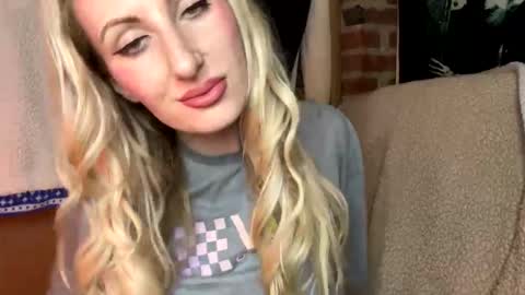 Gia  online show from 02/28/25, 04:43