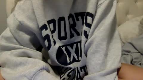 Blondebunnyx1 online show from 01/26/25, 04:41